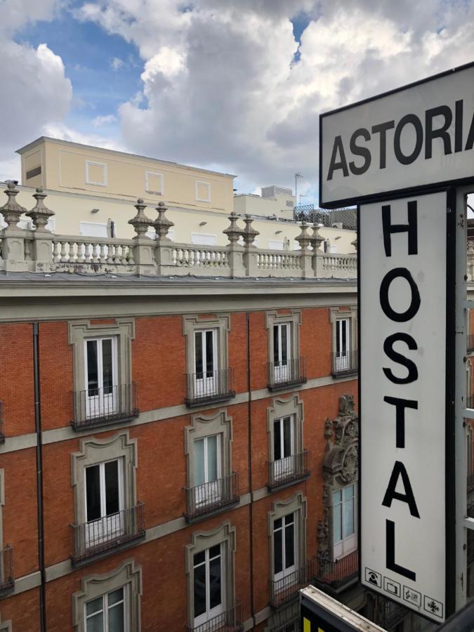 Hotel Hostal Astoria Madrid Exterior foto