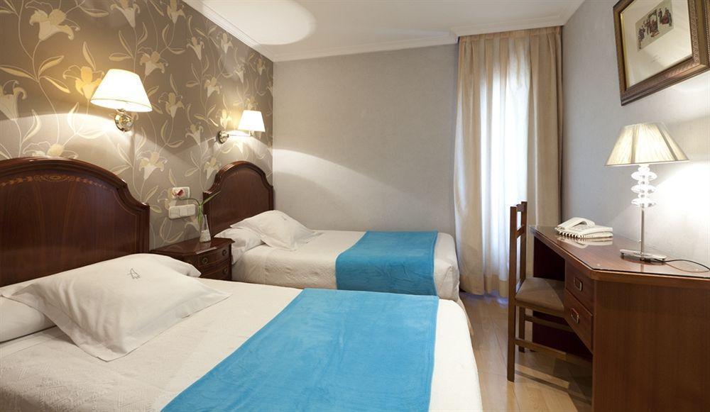 Hostal Astoria Madrid Exterior foto